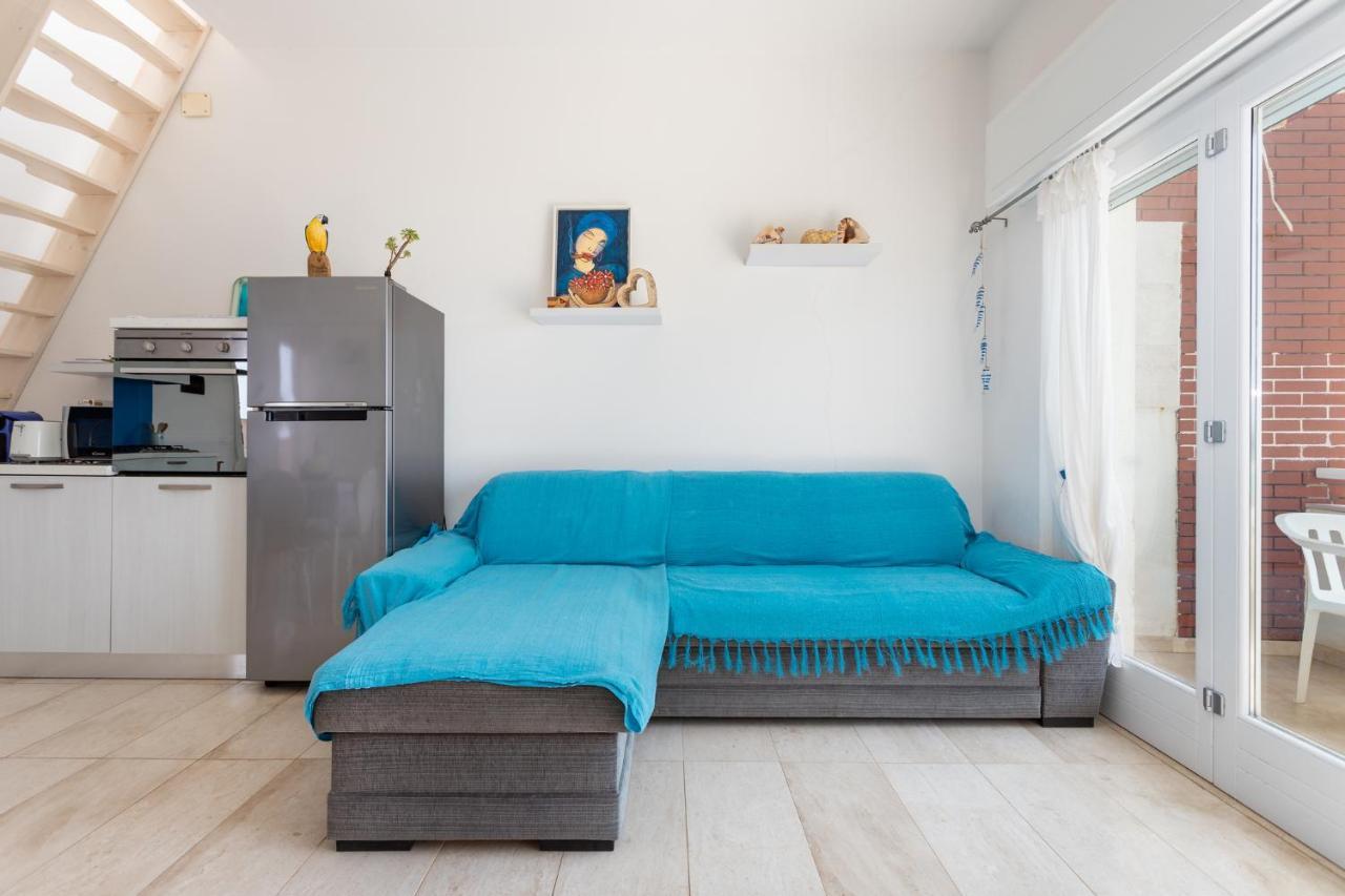 Appartamento Fronte Mare - Waterfront Apartment Putzu Idu Exteriér fotografie